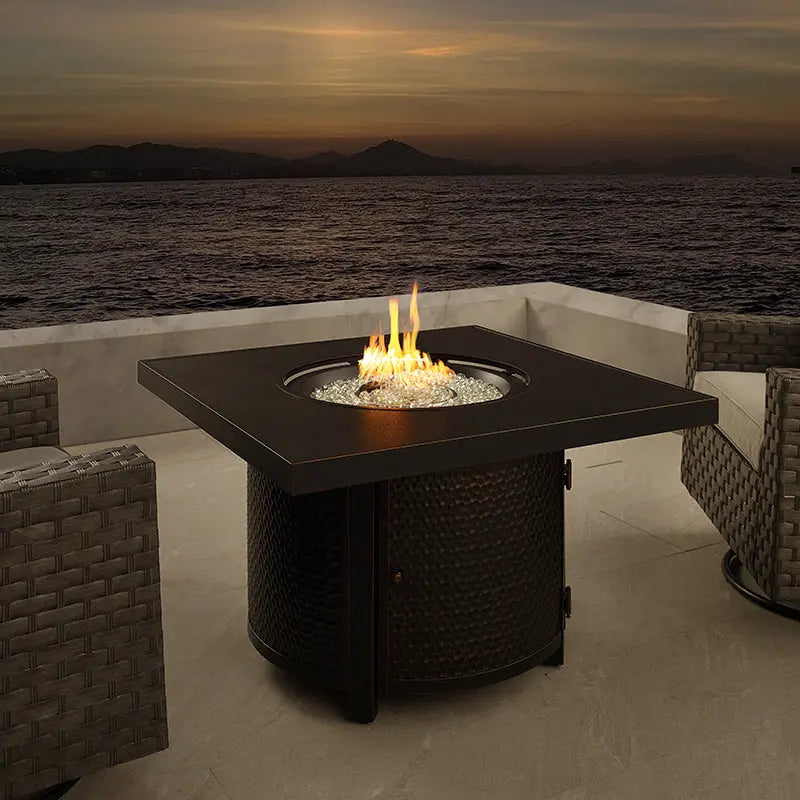 Clayton 40" Round Hammered Aluminum Convertible Gas Fire Pit Table – photo 2