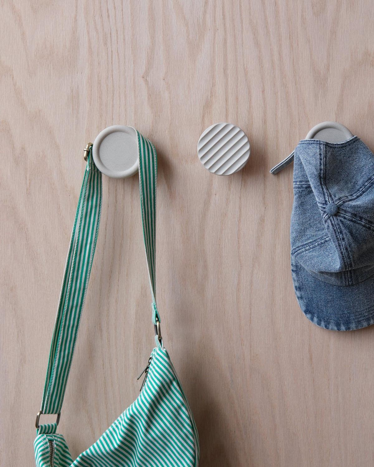 Sequence coat hook – Fluted – photo 3
