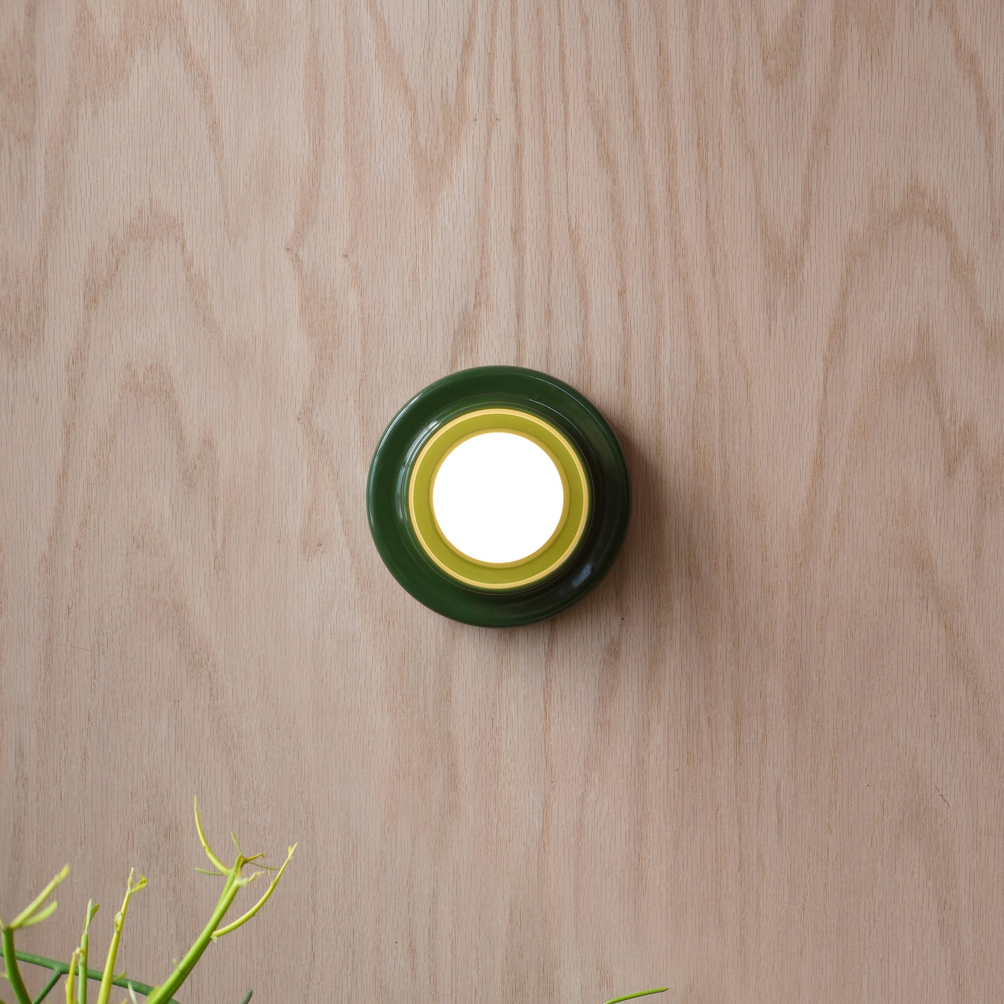 Q Sconce