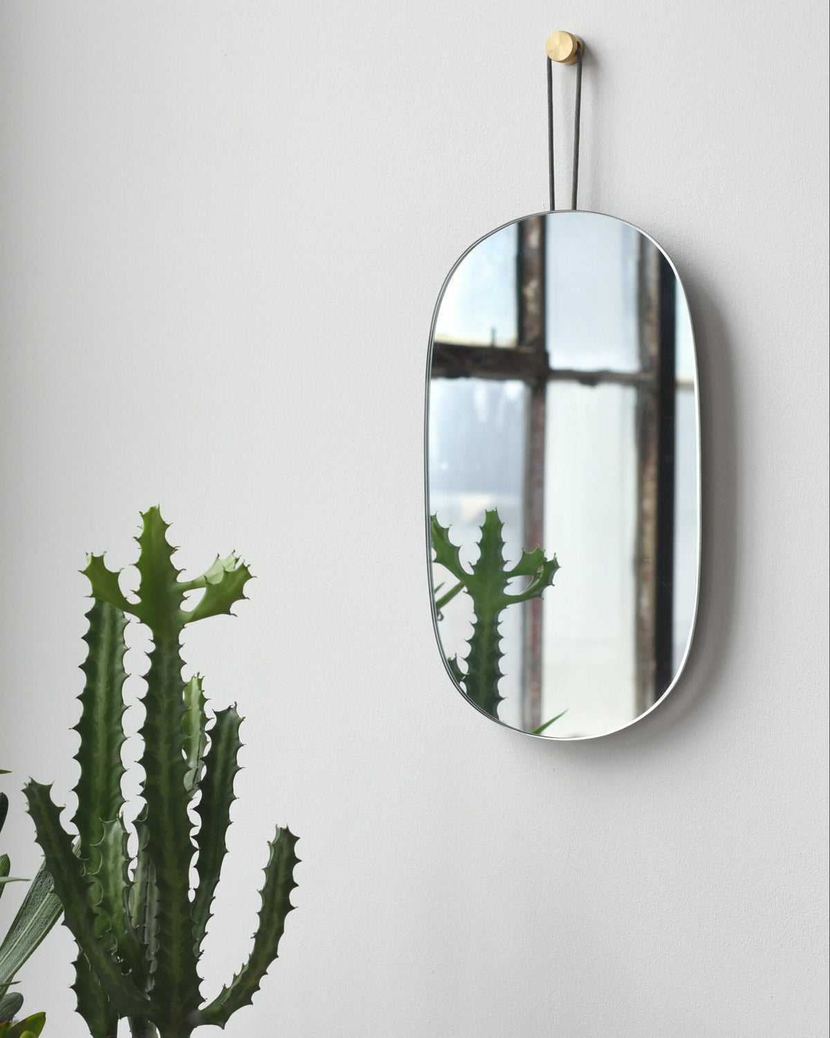 Lure Mirror – Single – photo 4