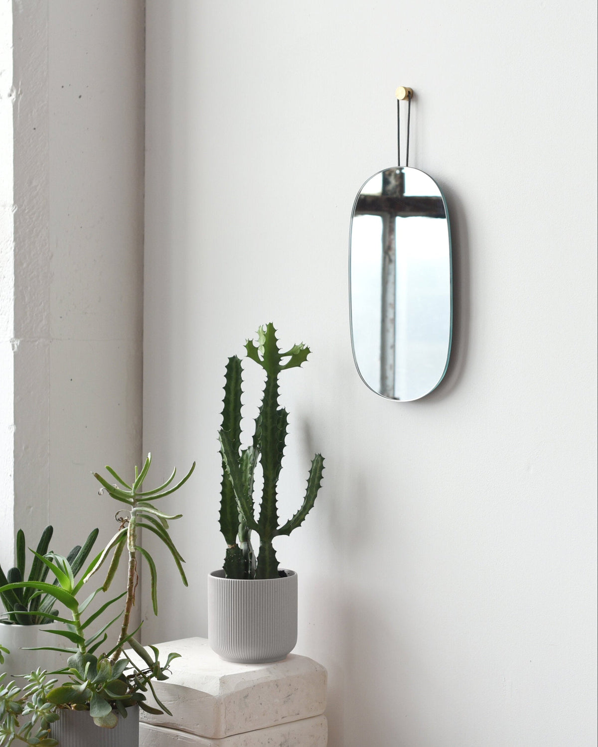 Lure Mirror – Single – photo 3
