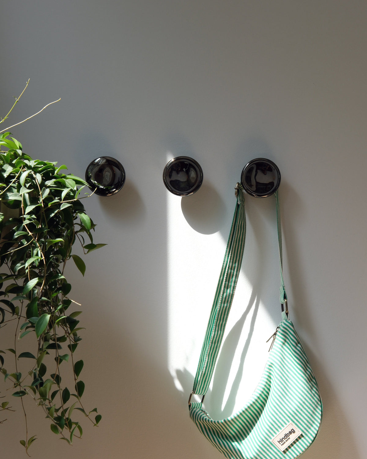 Sequence coat hook – Mercury